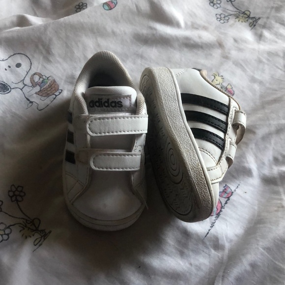 BABY ADIDAS VELRO SHOES SIZE US 4 - Picture 1 of 8